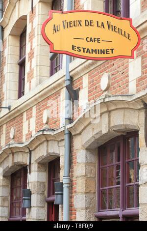 France, Nord, Lille, Vieux Lille, Rue des vieux murs, ancien estaminet restaurant, restaurant ouvert en 2003 Banque D'Images