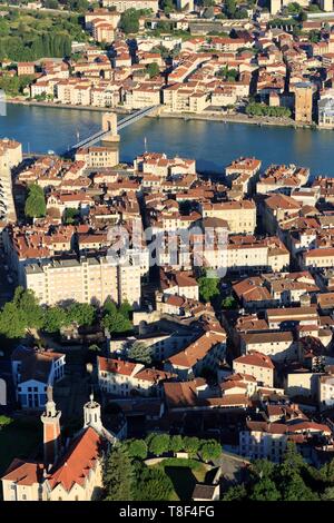 France, Isère, Vienne, pont suspendu sur le Rhône (vue aérienne) Banque D'Images