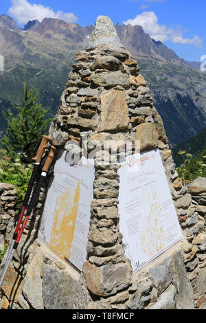 Les personnalités politiques. Pyramide. Monument commémoratif. Train du Montenvers. Chamonix Mont-Blanc. Haute-Savoie. La France. Banque D'Images