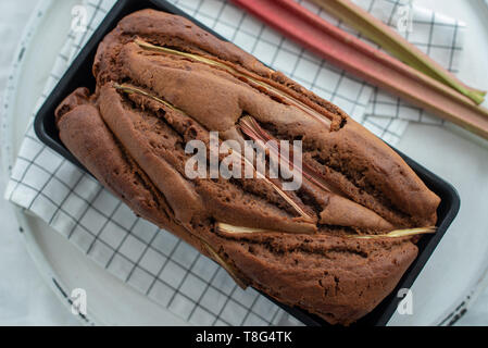 Gâteau à la rhubarbe chocolat Banque D'Images