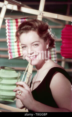 Romy Schneider, deutsche Schauspielerin, Deutschland 1950er Jahre. L'actrice allemande Romy Schneider, Allemagne 1950. Banque D'Images