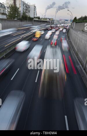 France, Val de Marne, Charenton le Pont, le trafic parisien sur la rocade Banque D'Images