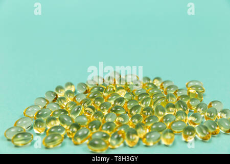 L'huile de foie de morue capsules omega 3 gel Banque D'Images