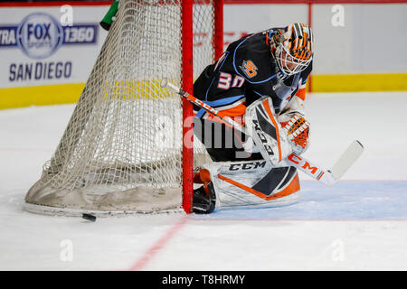 San Diego, Californie, USA. 8 mai, 2019. Jeff Glass (30) de San Diego goélands au cours de Bakersfield Condors vs San Diego Goélands AHL Match au Pechanga Area San Diego à San Diego, Californie. Michael Cazares/Cal Sport Media/Alamy Live News Banque D'Images