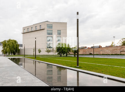 Malines, Belgique - le 6 mai 2019 : Kazerne Dossin Mémorial en commémoration de l'holocauste, conçu par Bob Van Reeth Banque D'Images