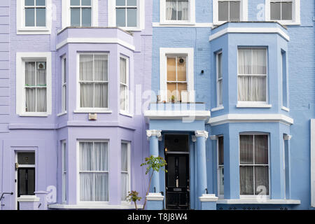 Maisons colorées, Lancaster Road, Notting Hill, Londres, Angleterre Banque D'Images