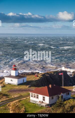 Le Canada, la Nouvelle-Écosse, Advocate Harbour, Cape d'Or le phare sur la baie de Fundy, matin Banque D'Images