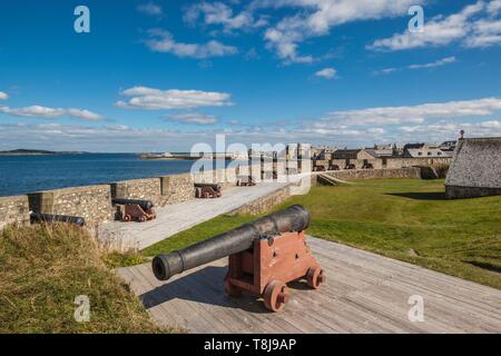 Le Canada, la Nouvelle-Écosse, Louisbourg, Fortress of Louisbourg National Historic Park, de canons Banque D'Images