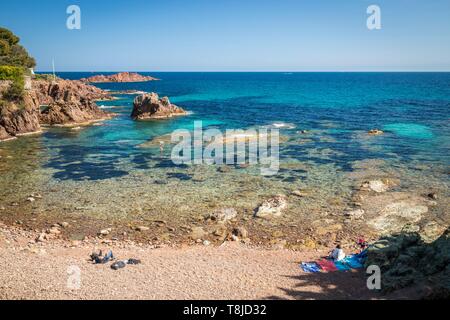 La France, Var, corniche de l'Esterel Agay, commune de Saint Raphaël, l'anse de la Baumette Banque D'Images