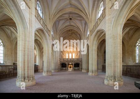 La France, l'Ain, Bourg en Bresse, Monastère Royal de Brou restauré en 2018, l'église de Saint Nicolas de Tolentino, chef d'oeuvre de style gothique flamboyant, la grande nef accueille des spectacles culturels Banque D'Images