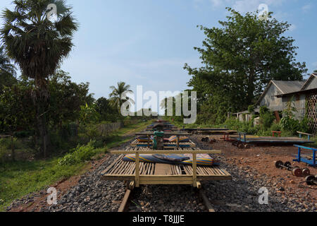 Train de bambou, Battambang, Cambodge Banque D'Images