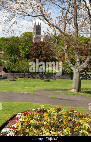 Au printemps - Worcester Worcester cathedral vu de Fort Royal Park en mai ; exemple de l'anglais spring ; Worcester Worcestershire, Royaume-Uni Banque D'Images