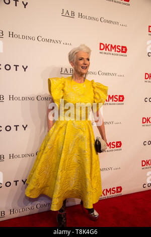 Maye Musk, mère d'Elon Musk au DKMS Love Gala Red Carpet à Ciprianis, Manhattan, New York Banque D'Images