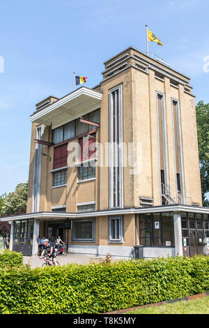 Le Sint-Annatunnel, piétons et cyclistes, tunnel de 572 mètres de long, sous l'Escaut, Anvers, Flandre, Belgique, tube d'entrée du tunnel Banque D'Images