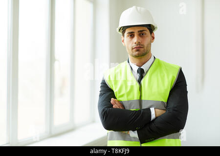 Homme d'Orient at Construction Site Banque D'Images