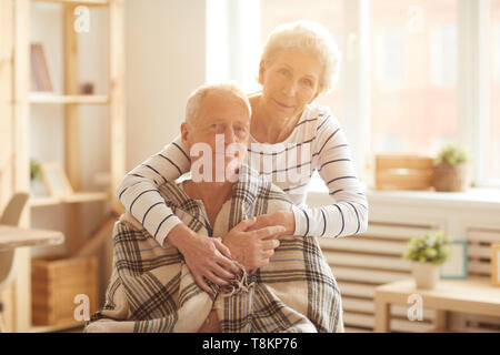 Senior Couple in Sunlight Banque D'Images