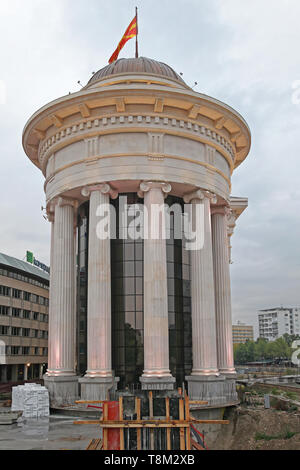 Skopje, Macédoine - 16 septembre 2012 : Nouveau Bâtiment Du Musée Archéologique durant la construction à Skopje, Macédoine. Banque D'Images