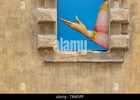 Italie, Toscane, Sienne, centre historique classé au Patrimoine Mondial par l'UNESCO, façade de Santa Maria della Scala Museum, détail d'une affiche Banque D'Images