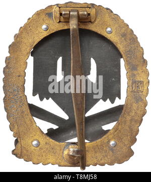 Un général d'un insigne, Grade IV pour les missions de 75 question zinc massif par la firme Josef Feix Söhne à Gablonz. L'aigle national avec des armes l'inscription est fixée par quatre rivets à tête ronde en aluminium à la couronne de feuille de chêne doré, sur lequel est gravé la bouilloire conjointement ses initiales 'jfs' et l'axe magnétique du système. Extraordinairement bien conservé, légèrement utilisé exemple de cette haute distinction au combat. Largeur 49 mm. Poids 41,1 g. historique, historique, prix, prix, Reich allemand, Troisième Reich, l'époque nazie, le National-socialisme, objet, objets, images fixes, médaille, décoration, médailles, déco, Editorial-Use-seulement Banque D'Images