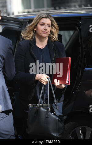 Le Secrétaire à la défense, Penny Mordaunt arrive pour une réunion du cabinet, au 10 Downing Street, Londres. Banque D'Images