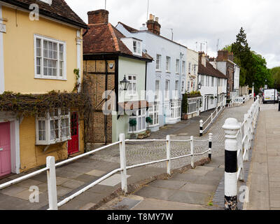 Village utilisé comme Tambury dans la série à succès après la vie, avec Ricky Gervais. Vieux Hemel. Banque D'Images