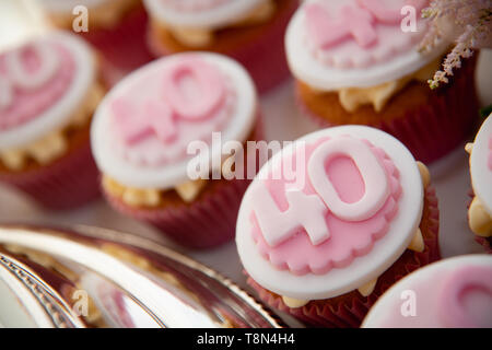 40e anniversaire Cupcakes rose Banque D'Images