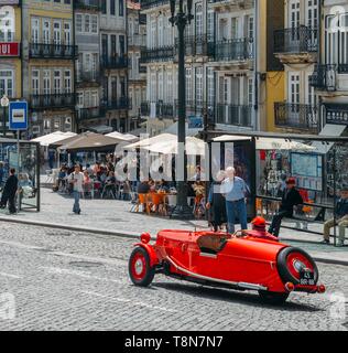 Porto, Portugal - 29 Avril 2019 : location dans le centre historique de Porto, Portugal Banque D'Images