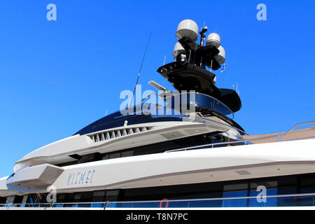 Helsinki, Finlande. 14 mai, 2019. Kismet Superyacht amarré au port du sud en Eteläranta, Helsinki, Finlande. Les superyacht construire par Picchiotti en 2014 serait administré par Pakistani-American billionaire Shahid Khan. Khan est le principal propriétaire de la National Football League (NFL) et l'équipe de Jacksonville Jaguars Fulham F.C. Credit : Taina Sohlman/agefotostock Banque D'Images