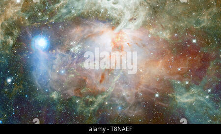 Galaxy rougeoyant, awesome science fiction papier peint. Éléments de cette image fournie par la NASA Banque D'Images