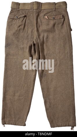 M 44 pantalons pour hommes - un dépôt pièces le pantalon en laine marron, de la terre. Bouton latéral, deux poches à l'un et de la hanche- watch poche. À l'aide de sangles et de tongs à la taille et la jambe se termine. À la ceinture depot stamp et RB nombre, marche arrière avec bande de cuir cousu 'estampage taille 21/4  +9513T 23/4'. Différents boutons, grande taille. Très peu porté, très rare, historique historique., de l'armée, des armées, des forces armées, militaire, militaria, 20e siècle, Editorial-Use-seulement Banque D'Images