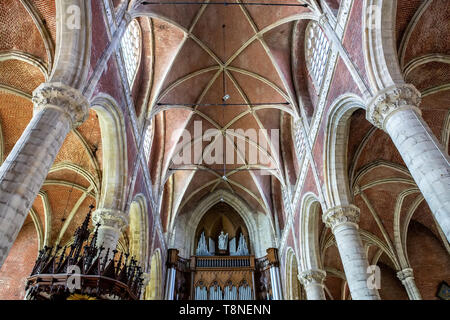 Gand, Belgique - 31 juillet 2014 : Interiors, peintures et les détails de la cathédrale Saint Michel, le 31 juillet 2014, à Gand, Belgique Banque D'Images