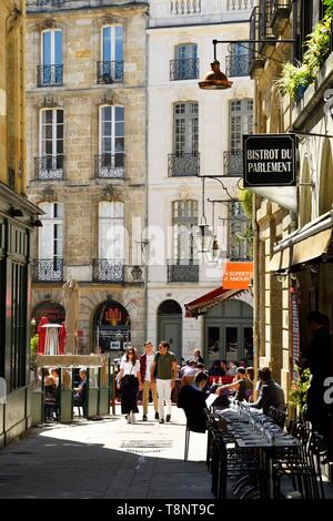 France, Gironde, Bordeaux, zone classée au Patrimoine Mondial de l'UNESCO, quartier Saint Pierre, place du Parlement Banque D'Images