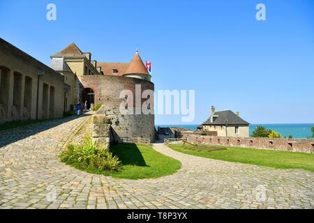 France, Seine Maritime, Pays de Caux, Cote d'Albatre (Côte d'Albâtre), Dieppe, château-musée, Dieppe château construit au xve siècle, les remparts Banque D'Images