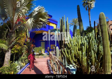 Le Maroc, Haut Atlas, Marrakech, ville impériale, Guéliz, Jardin Majorelle fondée en 1931 par le peintre français Jacques Majorelle en 1980 et acheté par Yves Saint Laurent et Pierre Bergé Banque D'Images