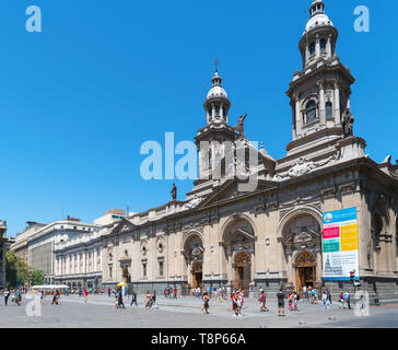 Santiago, Plaza de Armas. La Cathédrale Métropolitaine, la Plaza de Armas, Santiago Centro, Santiago, Chili, Amérique du Sud Banque D'Images