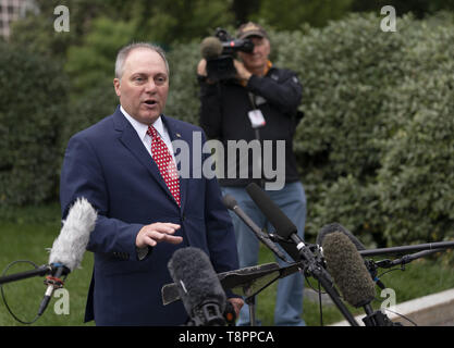 Washington DC, USA. 14 mai, 2019. United States House Whip minoritaire Steve Scalise (républicain de Louisiane) parle aux médias la Maison Blanche à Washington, DC, le 14 mai 2019. Crédit : Chris Kleponis/CNP Crédit : Chris Kleponis/CNP/ZUMA/Alamy Fil Live News Banque D'Images