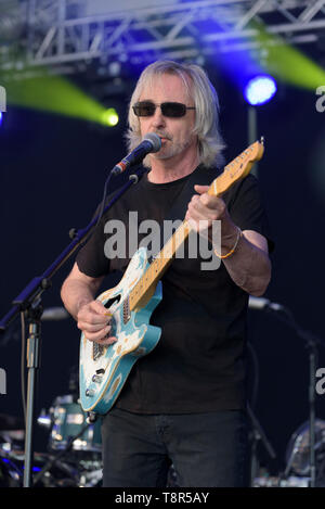 Steve Rodford (les zombies) à Cornbury Festival, Chadlington Estate, Oxford, Angleterre, Juillet 10, 2016 Banque D'Images