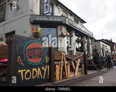 Dans un Festibière de pub typiquement anglais - Watford Banque D'Images