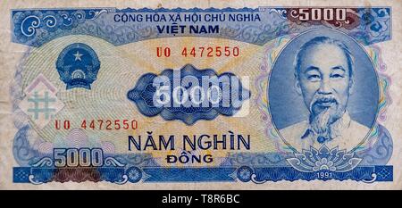 Vietnam, Hanoi, note de 5000 dong, portrait de Ho Chi Minh Banque D'Images