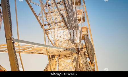 L'attraction de Budapest Budapest Eye au coucher du soleil. Banque D'Images