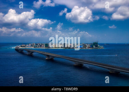 Sur cette photo vous pouvez voir la capitale des Maldives homme à partir de ci-dessus. Vous pouvez voir très bien comment une ville a l'air dans les espaces les plus restreints Banque D'Images