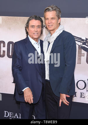 14 mai 2019 - Hollywood, Californie, États-Unis - Ian McShane et Timothy Olyphant arrive pour la première de HBO'S 'Deadwood' film au Cinerama Dome Theatre. (Crédit Image : © Lisa O'Connor/Zuma sur le fil) Banque D'Images