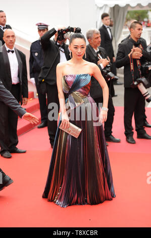 Cannes, France. 14 mai, 2019. Xu KeXi assiste à la cérémonie d'ouverture et de la première de "Les morts ne meurent pendant le 72e congrès annuel du Festival de Cannes au Palais des Festivals. Utilisation dans le monde entier | Credit : dpa/Alamy Live News Banque D'Images