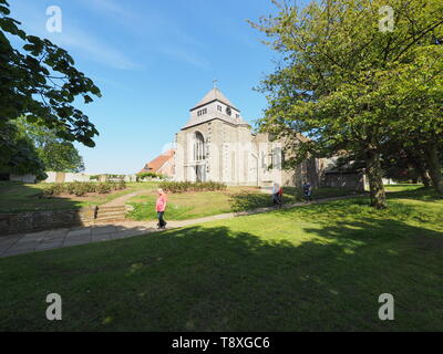 Minster sur Mer, Kent, UK. 15 mai, 2019. Météo France : une journée ensoleillée et chaude à Minster sur Mer, Kent. Credit : James Bell/Alamy Live News Banque D'Images