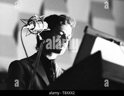 ROTTERDAM, Pays-Bas - le 21 mars : Kraftwerk posés à Rotterdam le 21 mars 1976, Ralf Hutter (photo de Gijsbert Hanekroot) Banque D'Images