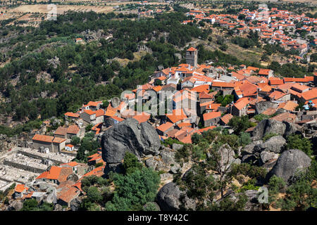 Village de Monsanto Idanha-a-Nova, Portugal Banque D'Images