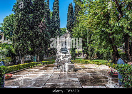 Monument à la victoire dans le jardin du Palazzo Salviati, maintenant à la maison à l'Centro alti studi della difesa, à Rome, Italie Banque D'Images