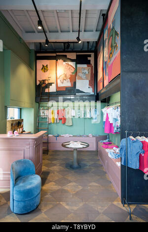 Magasin de détail pour les enfants à Milan, Italie Banque D'Images