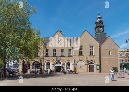 Evesham Town Hall de la Place du Marché au centre de la ville de marché de Evesham, Worcestershire, Royaume-Uni Banque D'Images