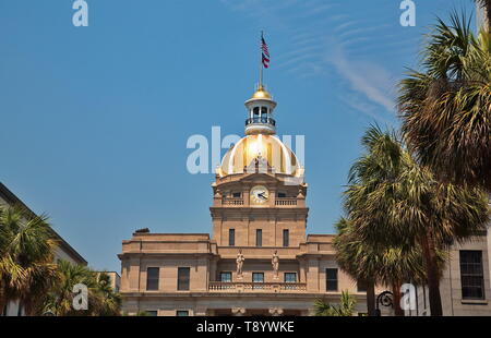 Le célèbre hôtel de ville dôme doré à Savannah, Géorgie Banque D'Images